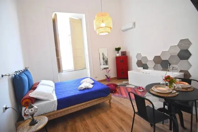 Luxury Oda, Şehir Manzaralı (Odissea)