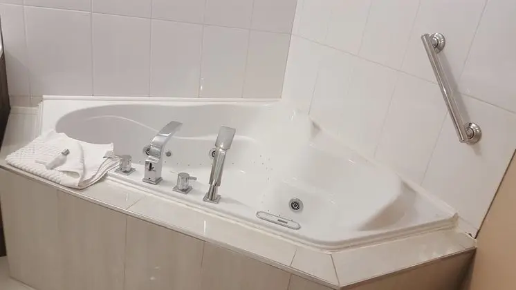 Süit, Jakuzi