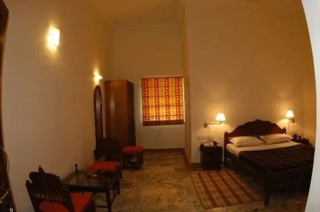 Kır Evi