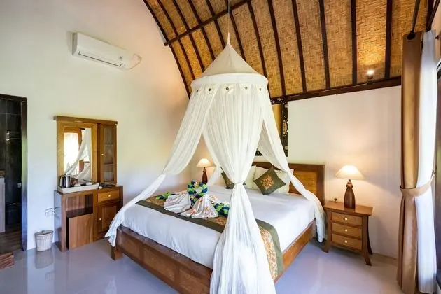 Deluxe Bungalov, 1 Yatak Odası, Havuz Manzaralı