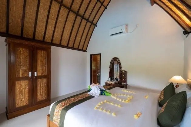 Deluxe Bungalov, 1 Yatak Odası, Havuz Manzaralı