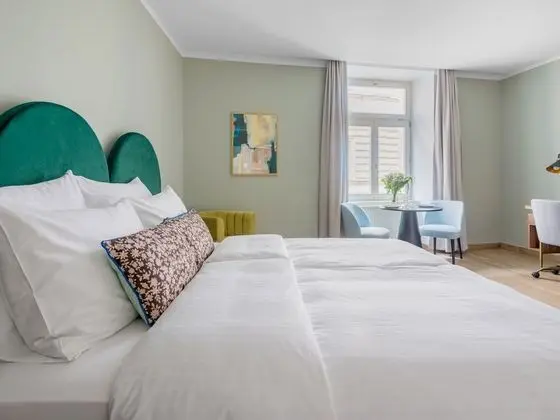Deluxe Stüdyo Süit, Küvet