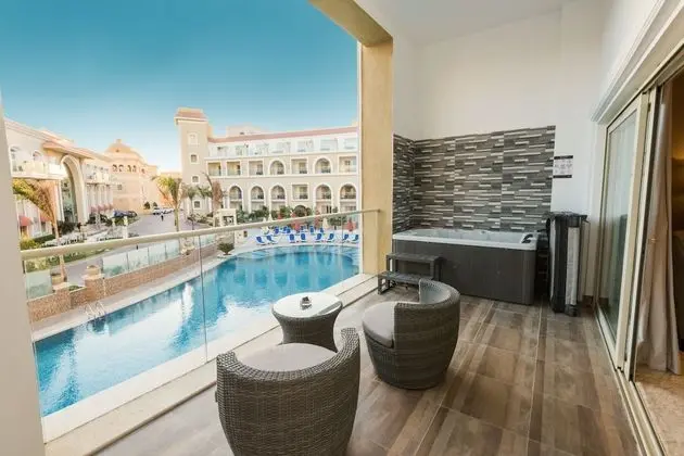 Jacuzzi Suite