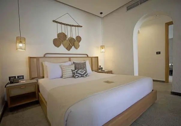 Pool Suite