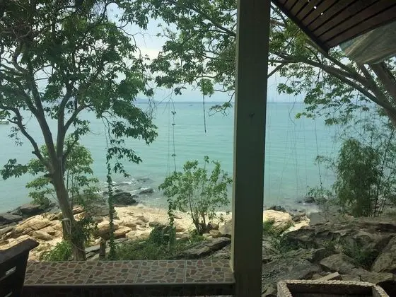 Pier Side Room