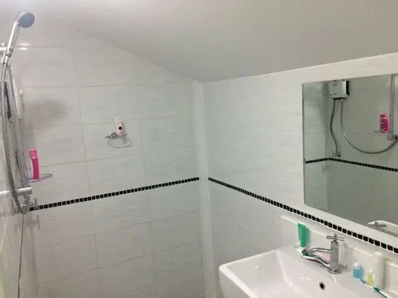 Pier Side Room
