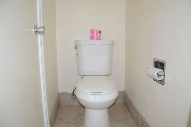 Oda, 1 Büyük (Queen) Boy Yatak, Özel Banyo