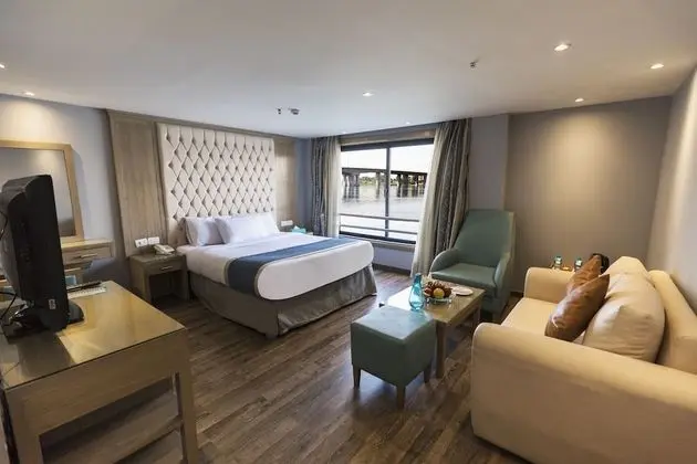 Junior Suite, 7 Nights Cruise, Luxor-Luxor, Thursday-Thursday