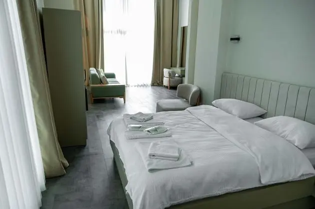 Loft Suite, Bahçe Katı