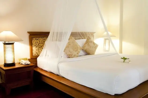 Tropical Villa Double Bed
