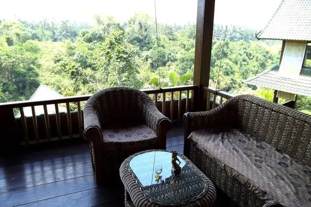 Traditional Tek Büyük Yataklı Oda