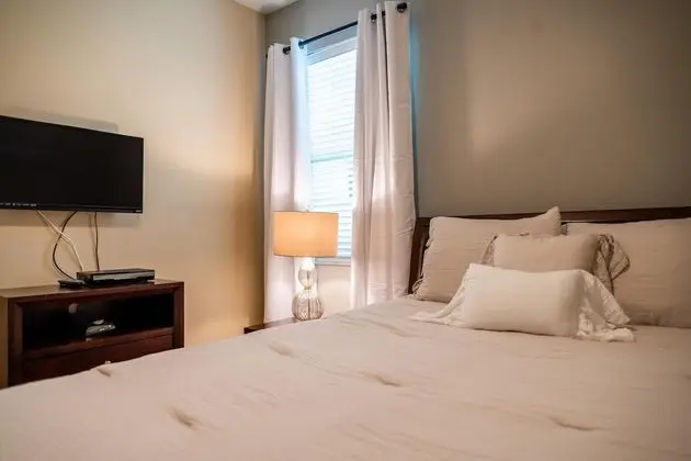 Ev (Gated Community,  Private pool and ga)