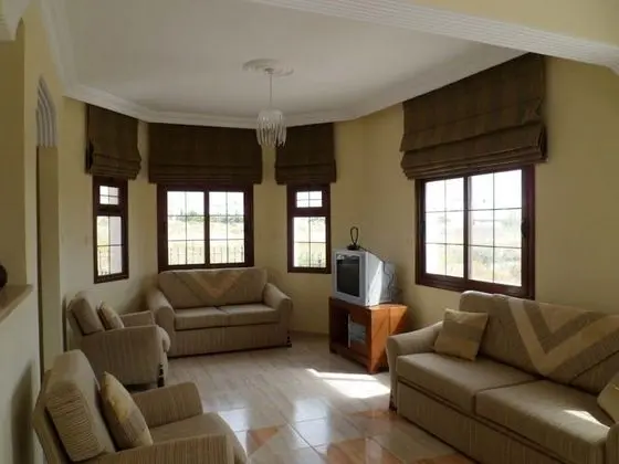 Villa, Sigara İçilmez