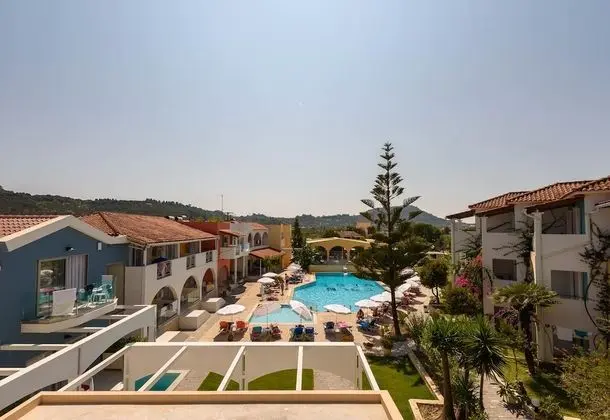 Classic Tek Büyük veya İki Ayrı Yataklı Oda, 1 Çift Kişilik veya 2 Tek Kişilik Yatak, Balkon