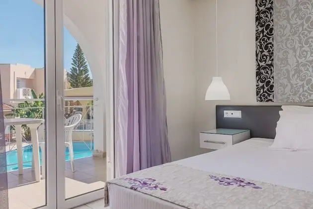Classic Tek Büyük veya İki Ayrı Yataklı Oda, 1 Çift Kişilik veya 2 Tek Kişilik Yatak, Balkon