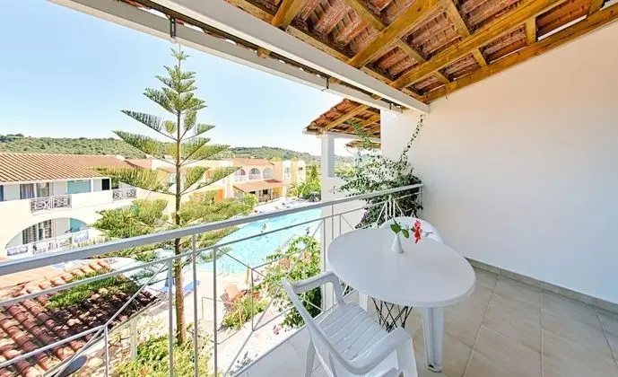 Classic Tek Büyük veya İki Ayrı Yataklı Oda, 1 Çift Kişilik veya 2 Tek Kişilik Yatak, Balkon