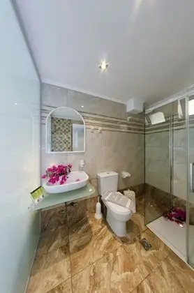 Classic Tek Büyük veya İki Ayrı Yataklı Oda, 1 Çift Kişilik veya 2 Tek Kişilik Yatak, Balkon
