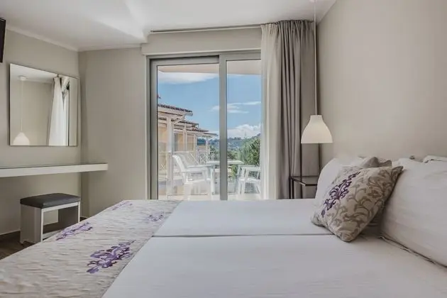 Deluxe Tek Büyük veya İki Ayrı Yataklı Oda, 2 Tek Kişilik Yatak, Balkon