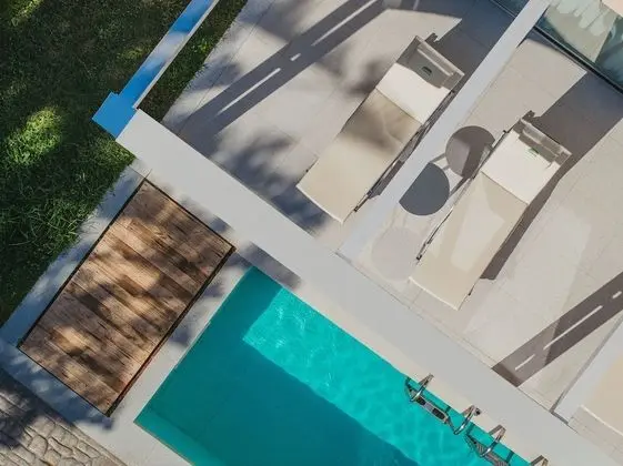 Superior Tek Büyük Yataklı Oda, 1 Çift Kişilik Yatak, Havuz Kullanımı