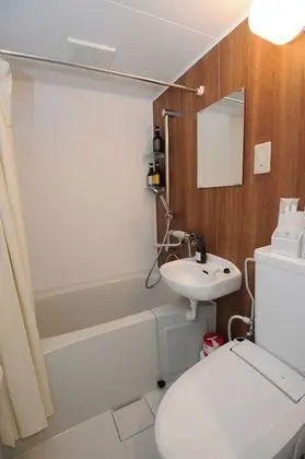 Tek Büyük Yataklı Oda, Sigara İçilebilir