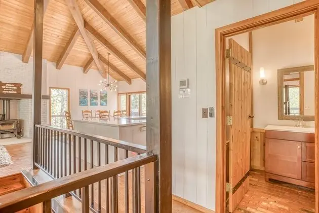 Ev, Birden Çok Yatak (Sunriver Treehouse)