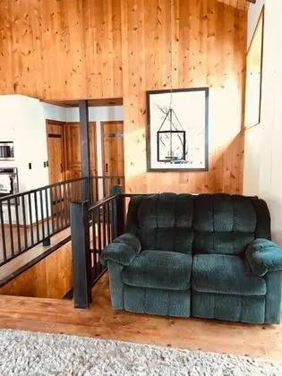 Ev, Birden Çok Yatak (Sunriver Treehouse)