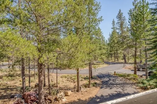 Ev, Birden Çok Yatak (Sunriver Treehouse)