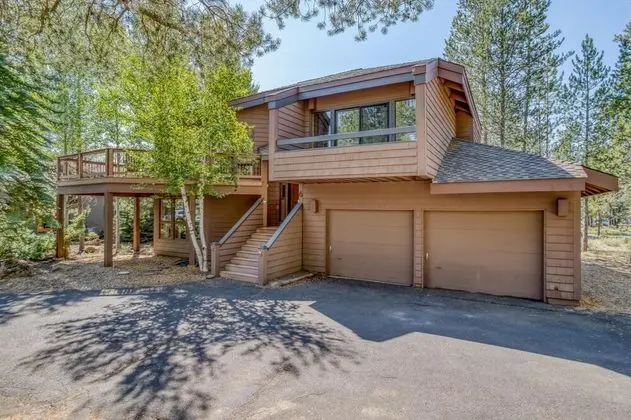 Ev, Birden Çok Yatak (Sunriver Treehouse)
