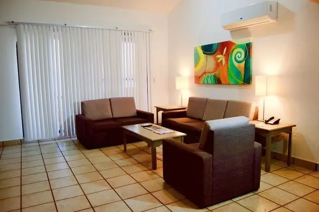 2 Bedroom Condo Ocean View