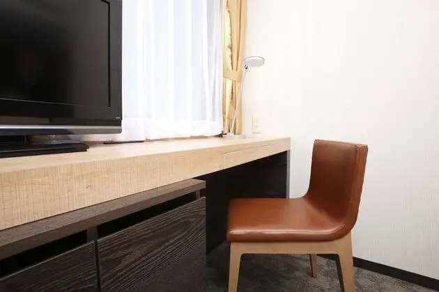 Tek Kişilik Oda, Sigara İçilmez