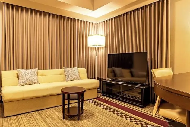 İki Ayrı Yataklı Oda, Sigara İçilmez (with Sofa)