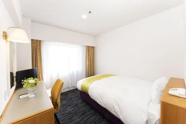 Tek Kişilik Oda, Sigara İçilebilir (A)