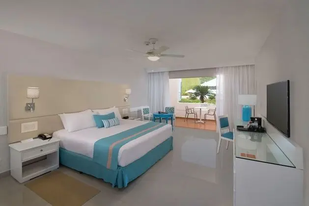 Sun Club Superior Adults-Only King Bed