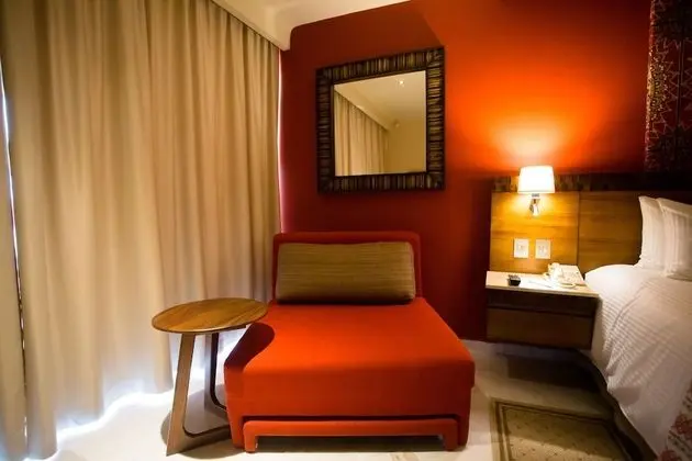 Sun Club Deluxe Ocean View King