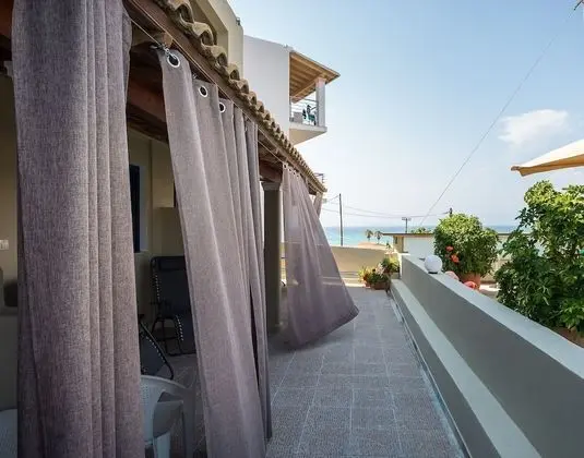 Luxury Oda, 1 En Büyük (King) Boy Yatak ve Çekyat, Deniz Manzaralı