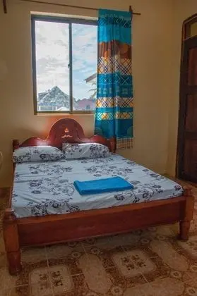 Dört Kişilik Oda, Ortak Banyo