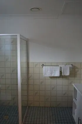 Standard Oda (with Bath)