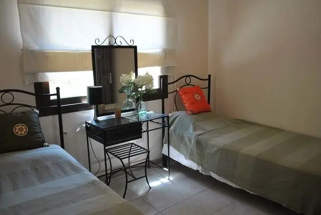 Villa, Sigara İçilmez