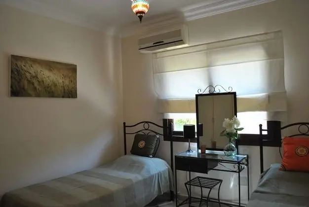 Villa, Sigara İçilmez