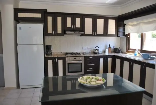 Villa, Sigara İçilmez