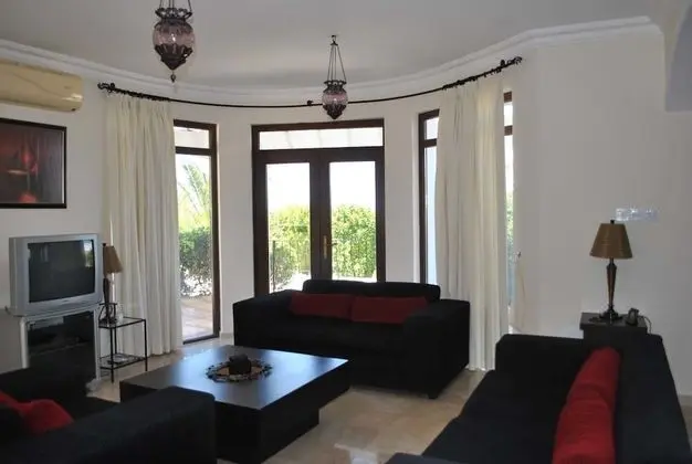 Villa, Sigara İçilmez