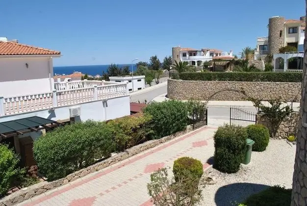 Villa, Sigara İçilmez