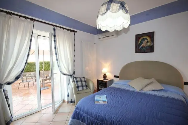 Classic Tek Büyük Yataklı Oda