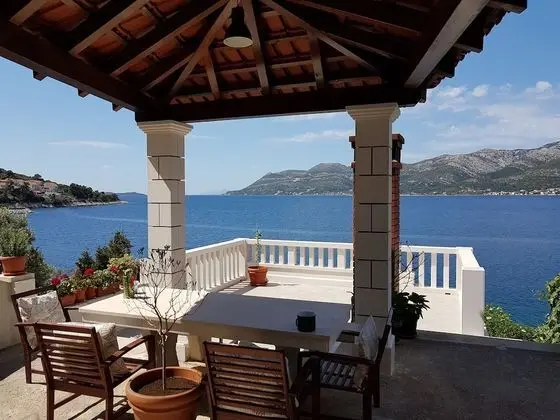 Apart Daire, Teras