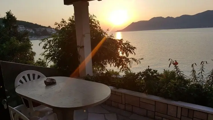 Stüdyo, Deniz Manzaralı