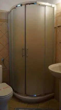 Dört Kişilik Oda, Deniz Manzaralı