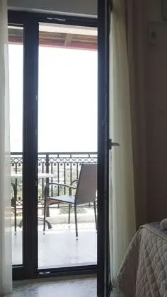 Tek Büyük veya İki Ayrı Yataklı Oda, Deniz Manzaralı