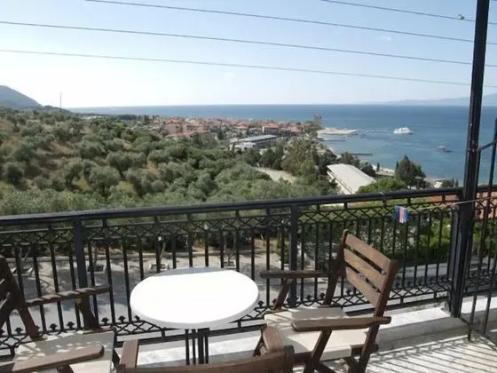 Tek Büyük veya İki Ayrı Yataklı Oda, Deniz Manzaralı