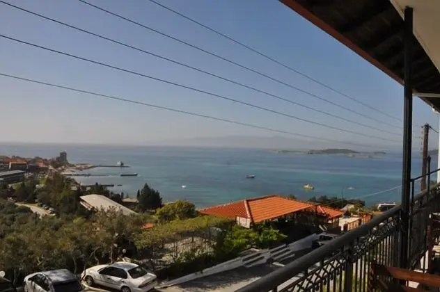 Üç Kişilik Oda, Deniz Manzaralı