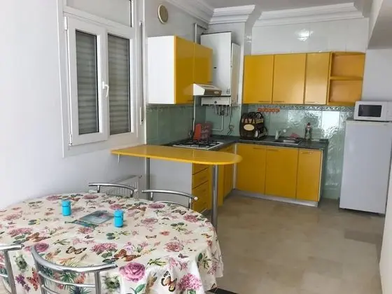 Comfort Apart Daire, 1 Büyük (Queen) Boy Yatak ve Çekyat, Engellilere Uygun, Sigara İçilebilir